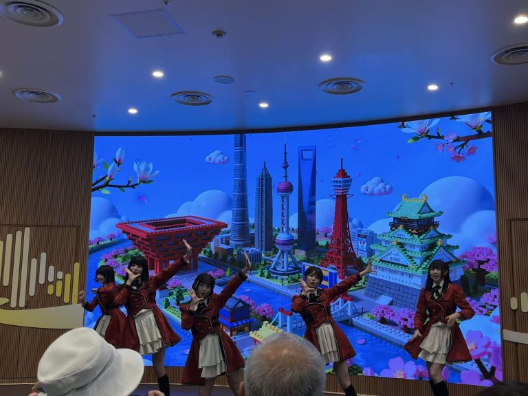 AKB48 TeamSH的表演